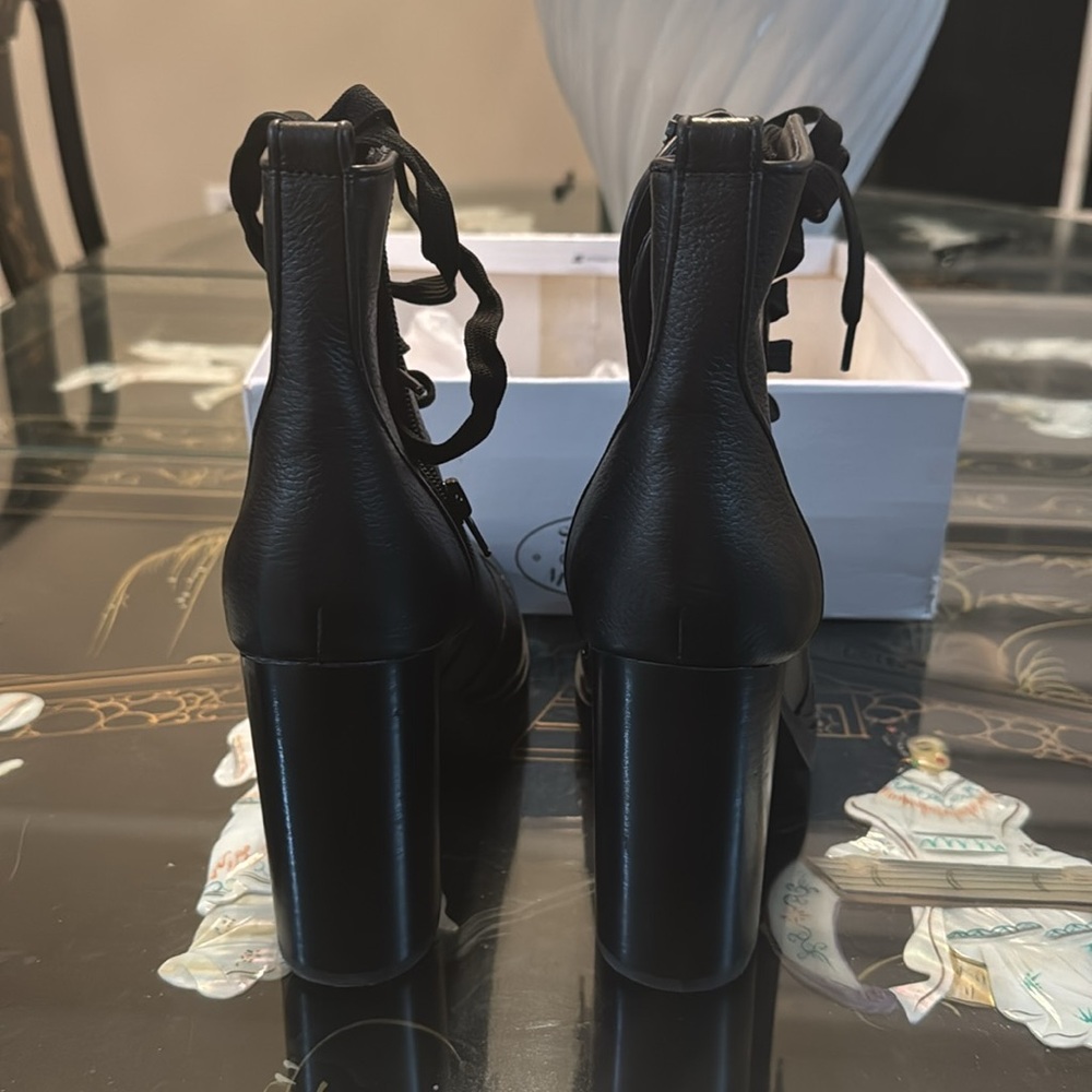 Steve Madden Laurie Black Leat Boots - Picture 3 of 4